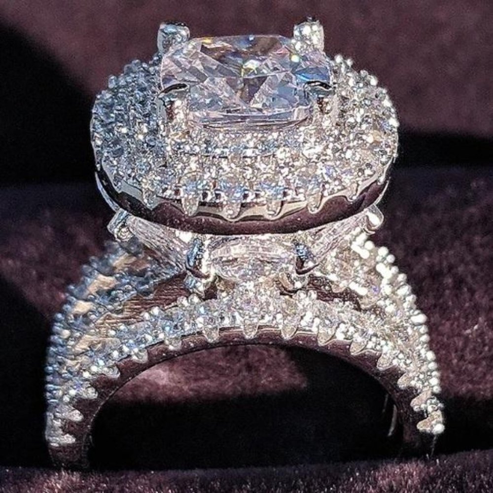 NEW 925 STERLING SILVER DIAMOND HALO RING, CUTE RING, SHINY RING. - Picture 4 of 6